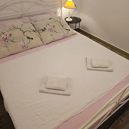 Rita Apartment